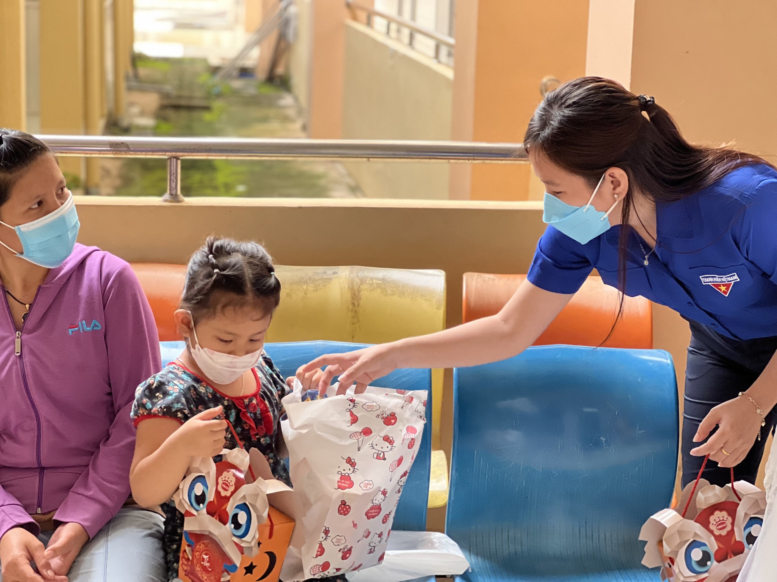 Cao su Dầu Tiếng-Chi đoàn Bệnh viện đa khoa phối hợp tổ chức chương trình “Vui Tết Trung thu” 