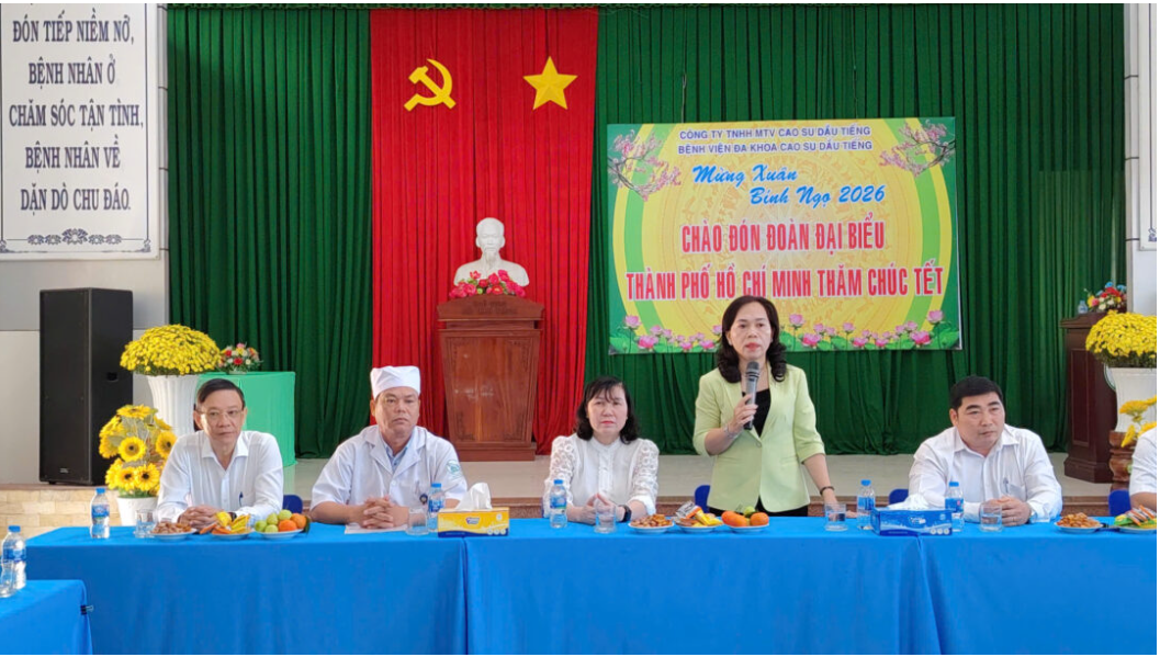 Ủy ban Nhân dân Thành phố Hồ Chí Minh thăm chúc tết tại bệnh viện Đa khoa Cao su Dầu Tiếng